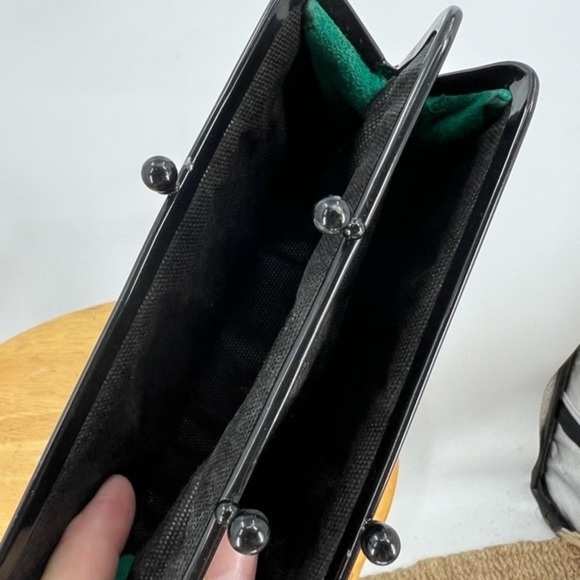 Handmade in Mexico vintage tooled green kiss lock change purse - Picture 10 of 16